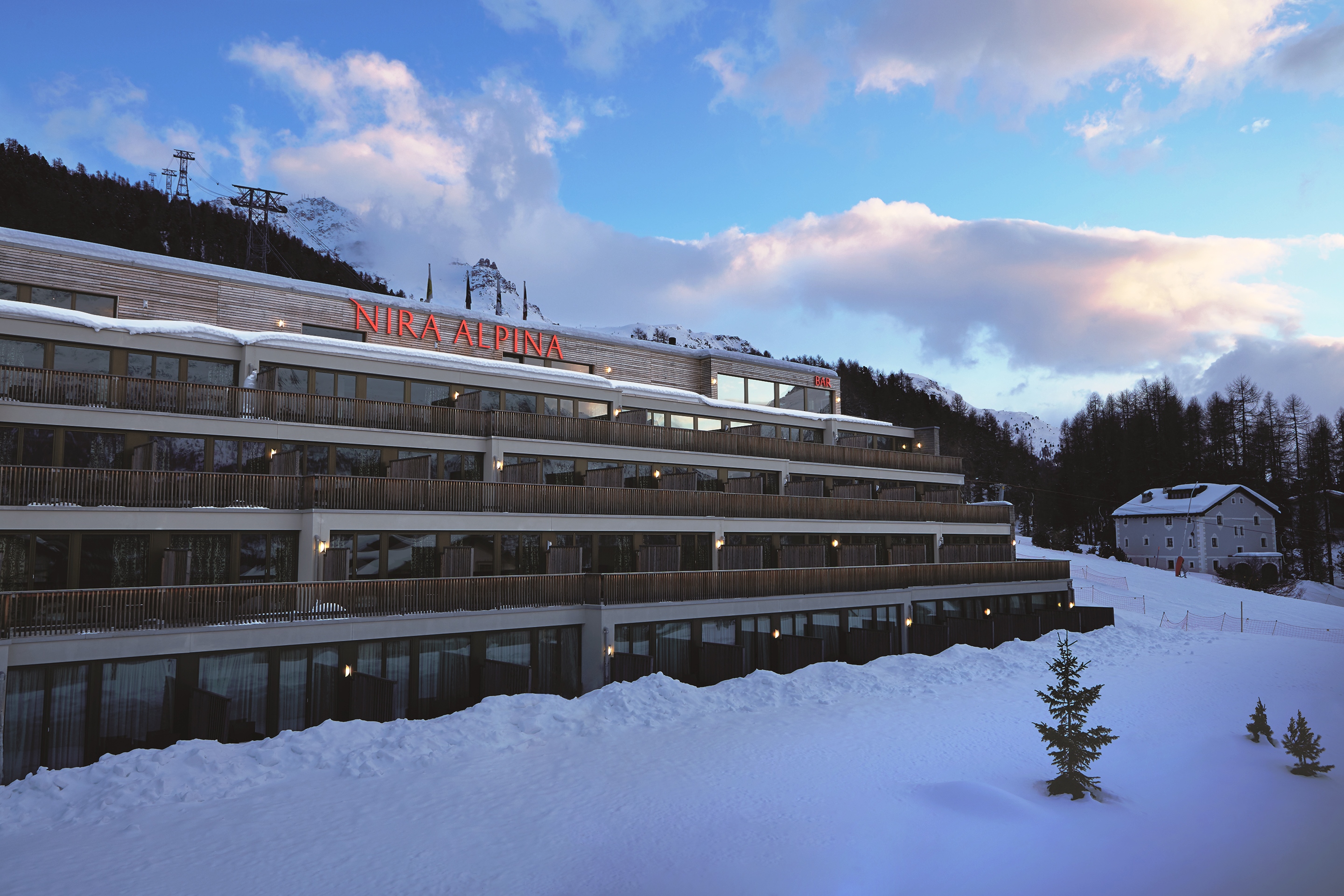 Nira Alpina ****sup St.Moritz, Švica