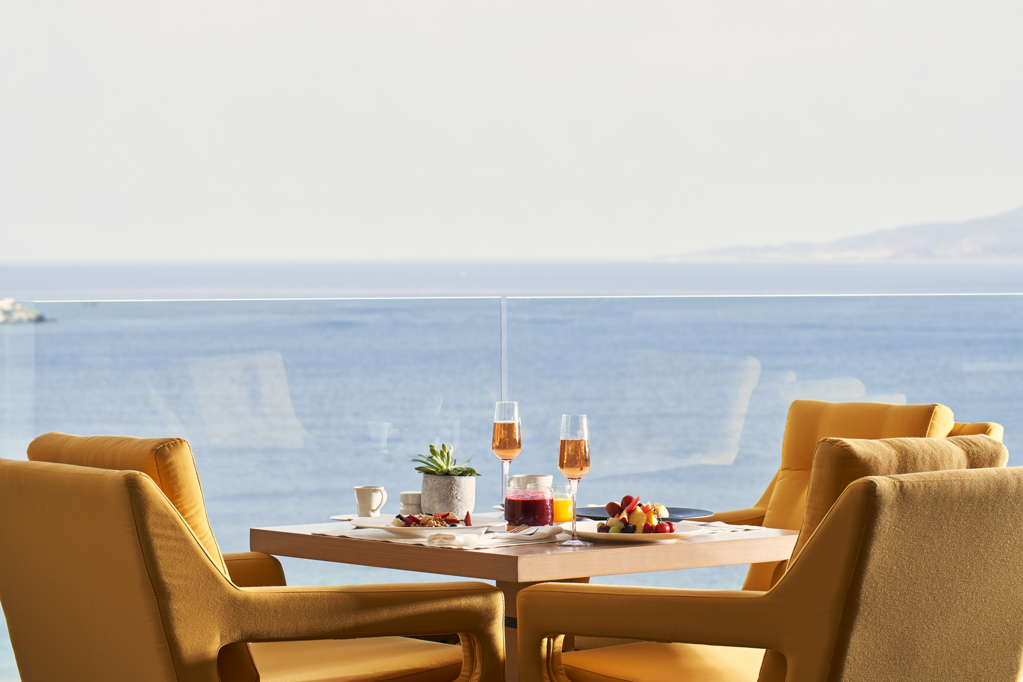 Myconian Korali Relais & Chateaux Hotel *****